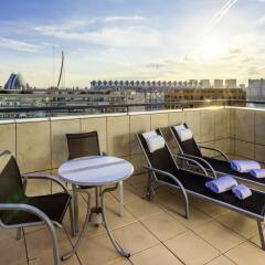 Отель Valencia Oceanic Affiliated by Meliá Испания, Валенсия - отзывы, цены и фото номеров - забронировать отель Valencia Oceanic Affiliated by Meliá онлайн балкон