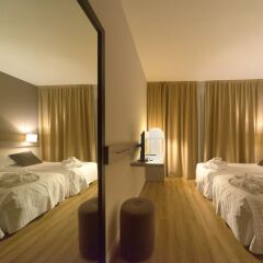 Hotel De La Ville комната для гостей