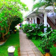 Royal Beach Hotel Хиккадува фото 3