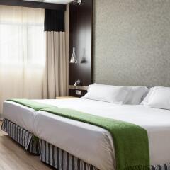 Отель NH Avenida Jerez Испания, Херес-де-ла-Фронтера - отзывы, цены и фото номеров - забронировать отель NH Avenida Jerez онлайн комната для гостей