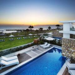 Отель Paradise Cove Luxurious Beach Villas бассейн фото 5