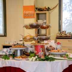 Отель Holiday Inn Express Parma Парма питание фото 2