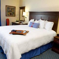 Отель Hampton Inn & Suites Mexico City - Centro Historico Мехико комната для гостей