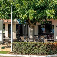 Отель ibis Toulouse Blagnac Aéroport Франция, Бланьяк - отзывы, цены и фото номеров - забронировать отель ibis Toulouse Blagnac Aéroport онлайн гостиничный бар
