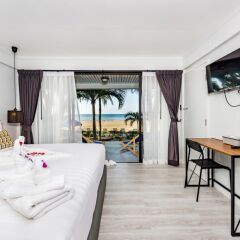 Отель Thai Kamala Beach Front комната для гостей фото 3