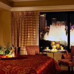 Отель Jockey Resort Suites Center Strip США, Лас-Вегас - 1 отзыв об отеле, цены и фото номеров - забронировать отель Jockey Resort Suites Center Strip онлайн питание фото 3