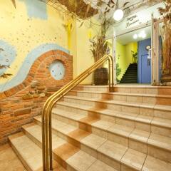 Hotel Henrietta интерьер отеля