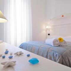 Hotel La Camogliese Камогли комната для гостей