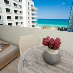 Nobu Hotel Miami Beach балкон
