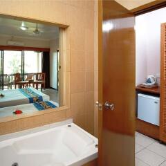 Отель Anchorage Beach Resort Фиджи, Вити-Леву - отзывы, цены и фото номеров - забронировать отель Anchorage Beach Resort онлайн ванная фото 2