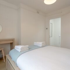 Отель Comfortable 1 Bedroom Flat in Belsize Park комната для гостей фото 3