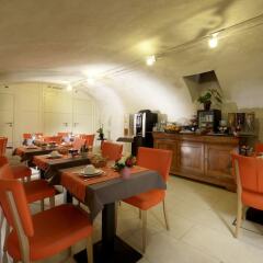 Hotel le Relais Saint Charles питание