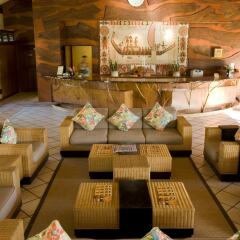 Отель Hilton Moorea Lagoon Resort and Spa Французская Полинезия, Муреа - отзывы, цены и фото номеров - забронировать отель Hilton Moorea Lagoon Resort and Spa онлайн интерьер отеля