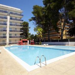 Отель Apartamentos Priorat бассейн фото 2