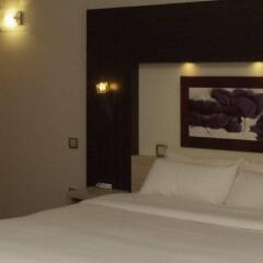 Отель Hostellerie Saint Vincent Beauvais Aéroport комната для гостей