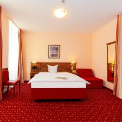 Отель & Apartments Zarenhof Berlin Mitte Германия, Берлин - 2 отзыва об отеле, цены и фото номеров - забронировать отель & Apartments Zarenhof Berlin Mitte онлайн комната для гостей фото 2