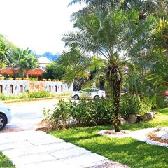 Отель Royal Lee Resort & Spa