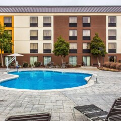 Отель Comfort Inn At Carowinds Южный Бельмонт бассейн фото 3