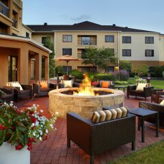 Отель Courtyard Columbus Airport фото 4