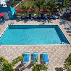 Отель Days Inn by Wyndham Sarasota Bay бассейн фото 2