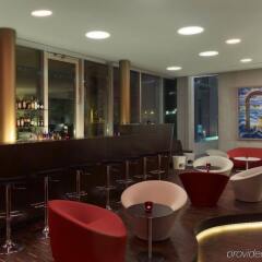 Отель art'otel cologne, by Park Plaza Германия, Кёльн - 4 отзыва об отеле, цены и фото номеров - забронировать отель art'otel cologne, by Park Plaza онлайн гостиничный бар