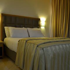 Hotel Azur сейф в номере