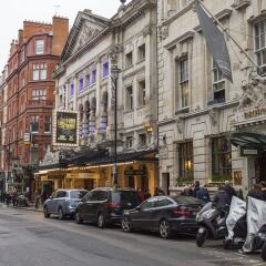 Отель Spacious Flat In Central London фото 2