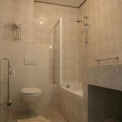 Hotel Restaurant Zeeland in Noordgouwe, Netherlands from 145$, photos, reviews - zenhotels.com bathroom
