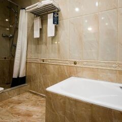 Гостиница Carat 4* Стандартный номер с двуспальной кроватью фото 28
