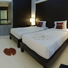 Holiday Park Hotel сейф в номере