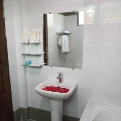 Hotel San Taw Win ванная