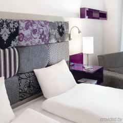 Отель Best Western Stockholm Jarva Солна комната для гостей