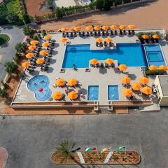 City Stay Beach Hotel Apartments бассейн