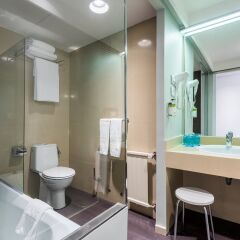 TRYP Guadalajara Hotel ванная