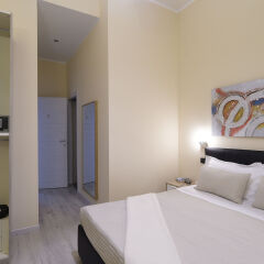 Отель Town House 57 сейф в номере