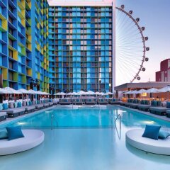 The LINQ Hotel & Casino с домашними животными
