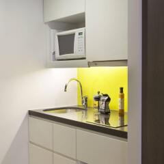 Отель Citadines Trafalgar Square London в номере