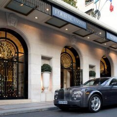 Отель Four Seasons George V Париж спортивное сооружение