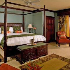 Отель Sandals Montego Bay - All Inclusive - Couples Only сейф в номере
