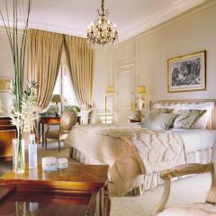 Hotel Plaza Athenee комната для гостей