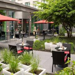 Отель Park Inn by Radisson Brussels Midi Бельгия, Брюссель - 5 отзывов об отеле, цены и фото номеров - забронировать отель Park Inn by Radisson Brussels Midi онлайн питание