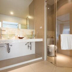 Отель Amala Grand Bleu Resort ванная фото 2