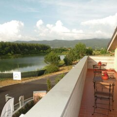 Отель Cameracaffè sul Lago Ареццо балкон