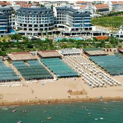 Commodore Elite Suites & Spa Ultra All Inclusive Турция, Сиде - отзывы, цены и фото номеров - забронировать отель Commodore Elite Suites & Spa Ultra All Inclusive онлайн пляж фото 2