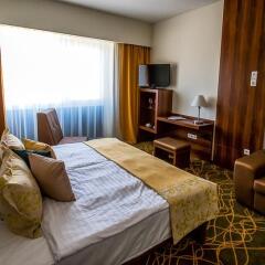 Отель Bonvital Wellness & Gastro Hotel Hévíz - Adults Only Венгрия, Хевиз - 1 отзыв об отеле, цены и фото номеров - забронировать отель Bonvital Wellness & Gastro Hotel Hévíz - Adults Only онлайн комната для гостей фото 4