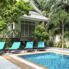 Отель Baan Aree Private Pool бассейн