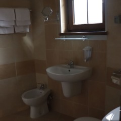 Roots Hotel and Wine Bar ванная