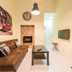 Отель Apartamento Loft Conde Duque 2 Испания, Мадрид - отзывы, цены и фото номеров - забронировать отель Apartamento Loft Conde Duque 2 онлайн комната для гостей фото 5