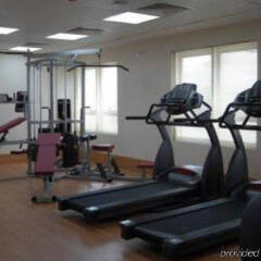 Отель Tulip Inn Sharjah Hotel Apartments ОАЭ, Шарджа - отзывы, цены и фото номеров - забронировать отель Tulip Inn Sharjah Hotel Apartments онлайн фитнесс-зал фото 3