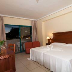 Hotel Gran Turquesa Playa комната для гостей